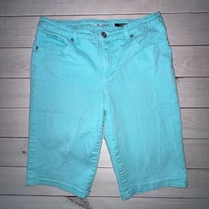Style & Co. Aqua Blue Capri Denim Shorts
Size: 10 Beach Office School Walking